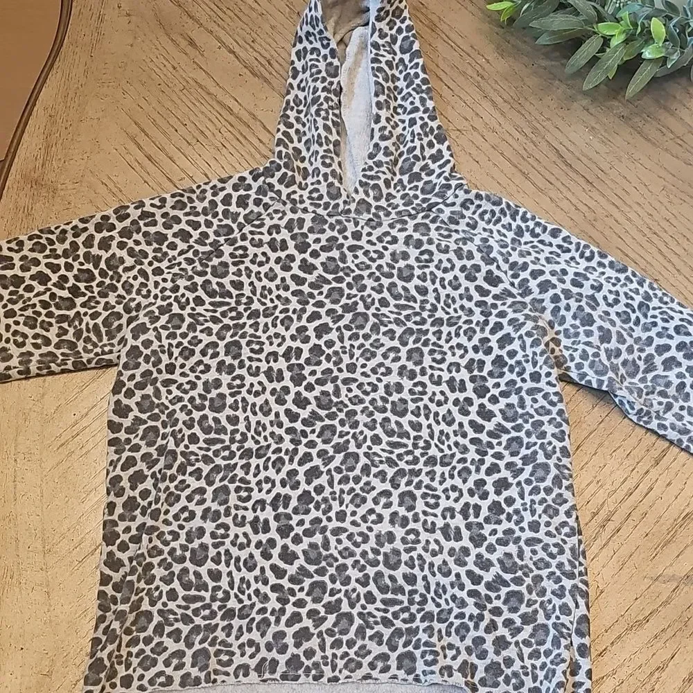 Leopard Print Hoodie and Pants Set Size  M Girls
